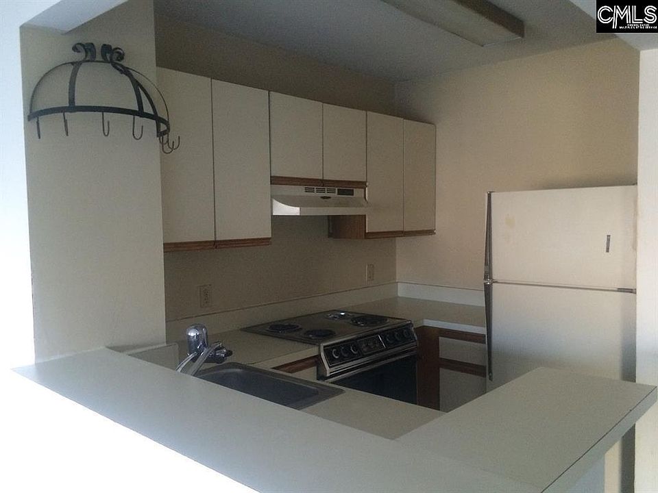 1st image of 1600 Park Cir APT 510