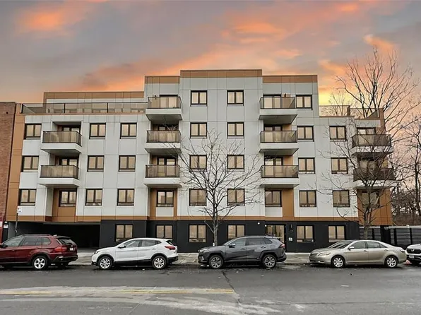 73-02 Woodside Avenue image 1 of 13