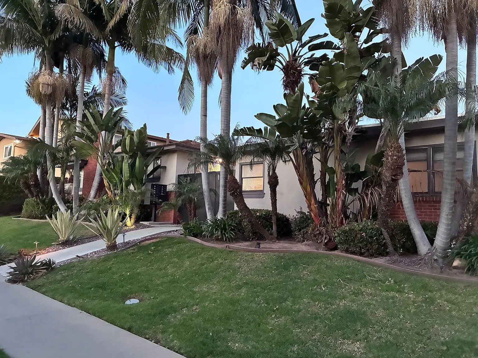4329-4343.5 Alabama Street — Photo 2