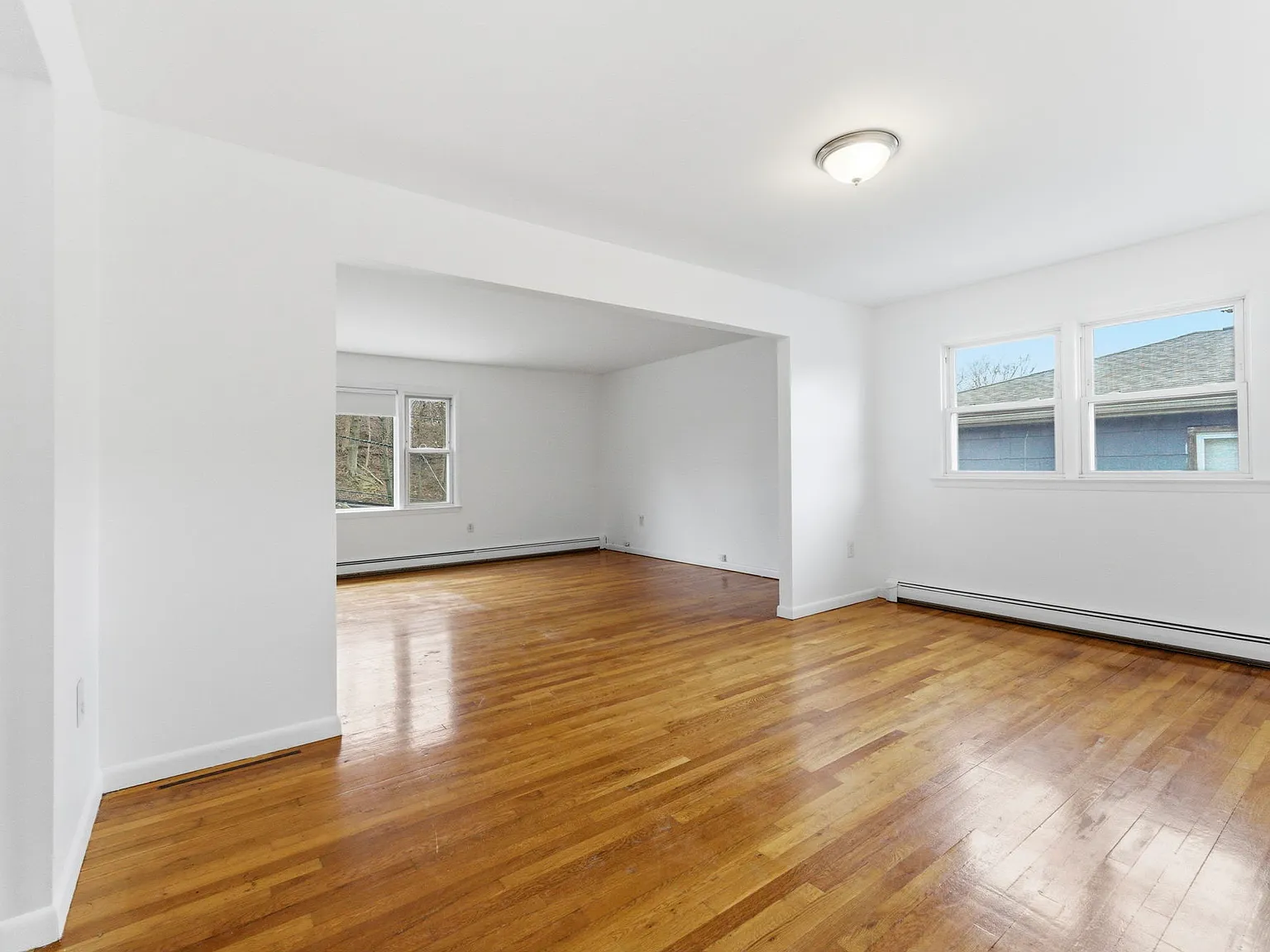 3 bed, 1600 sqft, $3,100 — Photo 3