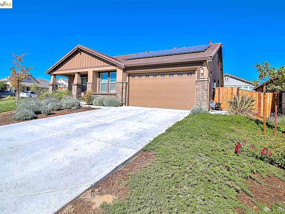 2nd image of 3145 Serra Way