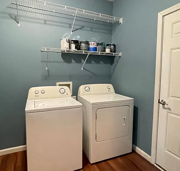 362 Chapelhill Dr — Photo 16