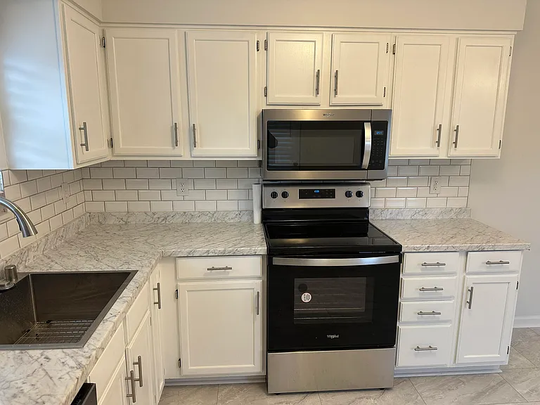 1607 Greenland Ct — Photo 17