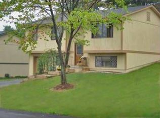 106 Opal Ct, Cranberry Twp, PA 16066