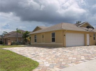 8396 Bahamas Rd, Fort Myers, FL 33967