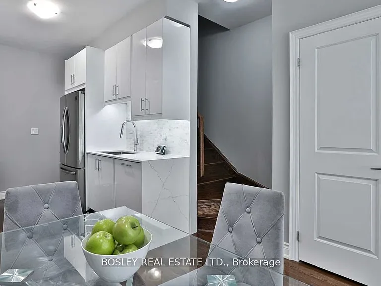 45 Hargrave Ln #148 — Photo 6