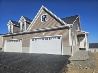 203 Boulder Ct #203, Bristol, CT 06010