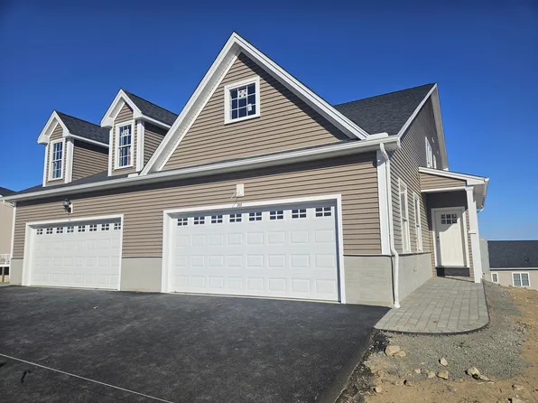 203 Boulder Court #203, Bristol, CT 06010