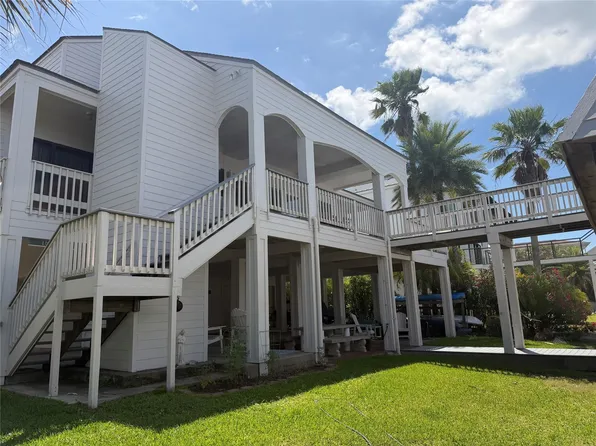 3421 Jolly Roger Cir, Galveston, TX 77554