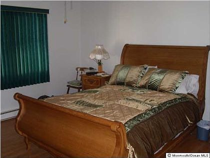 5th image of 208A Huntington Dr