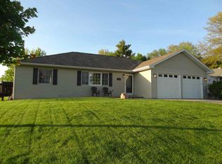 810 W Penn St, Williamsburg, IA