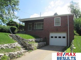 1015 S 46th St, Omaha, NE 68106
