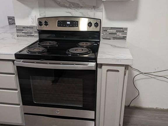 5th image of 10014 NE 10th St