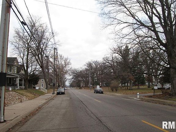 2nd image of 1609 Mulberry Ave