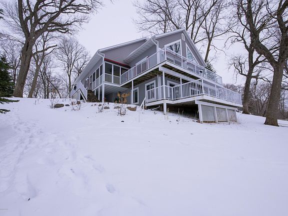 2nd image of 5739 County Road 11 NE