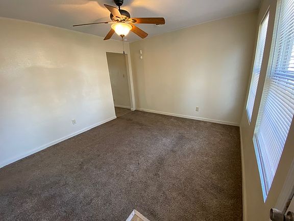 3rd image of 1061 Saint Margaret Dr