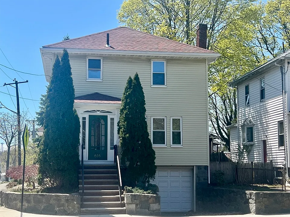 616 Adams St #1