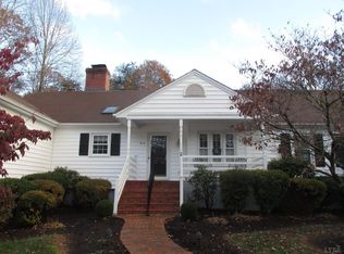 414 Clays Crossing Dr, Forest, VA 24551