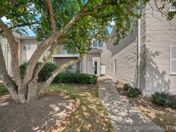734 N Gary Ave Unit 210, Carol Stream, IL 60188