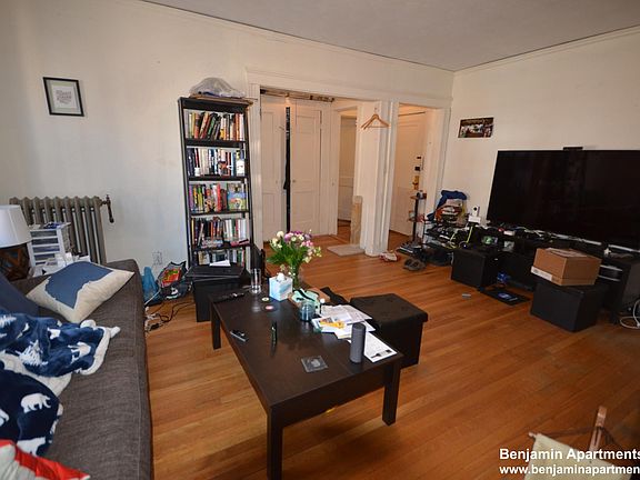 4th image of 1615 Commonwealth Ave APT 24C