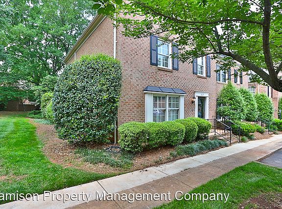 2nd image of 6629 Bunker Hill Cir