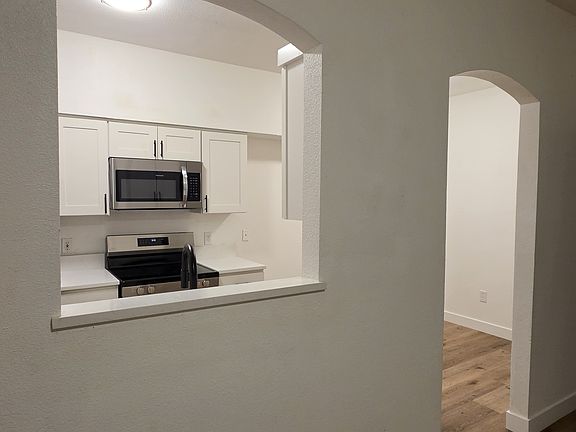 5th image of 6850 Sharlands Ave Unit E1017