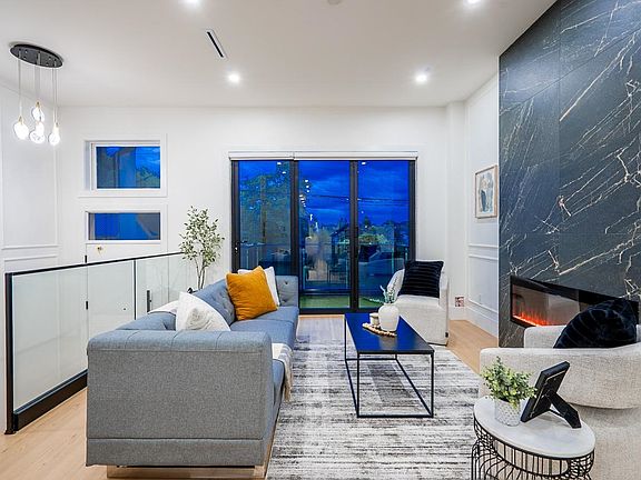 4th image of 7303 14th Ave #2