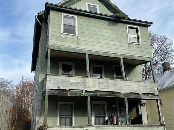 13 Thompson Court, New London, CT 06320