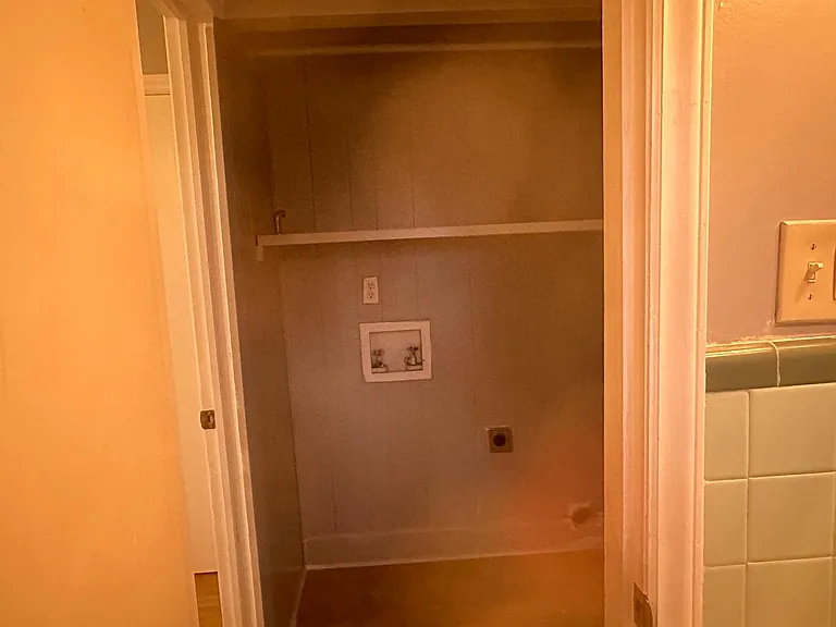 1602 E Lexington Ave — Photo 10