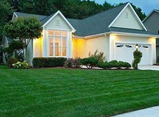 10985 Golden Pheasant Dr, Osceola, IN 46561