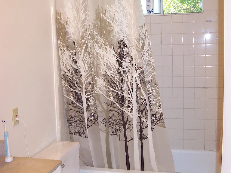 445 Maravilla Drive Bath Room