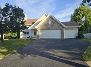 6585 Sonoma Rd, Rockford, IL 61114