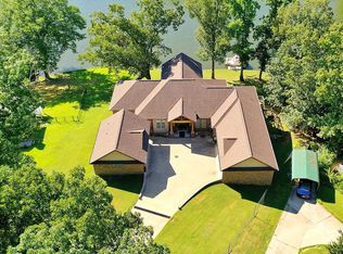 2010 Lime Kiln Rd, Muscle Shoals, AL 35661