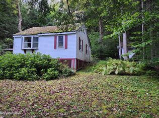 72 Berkshire Rd, Becket, MA 01223