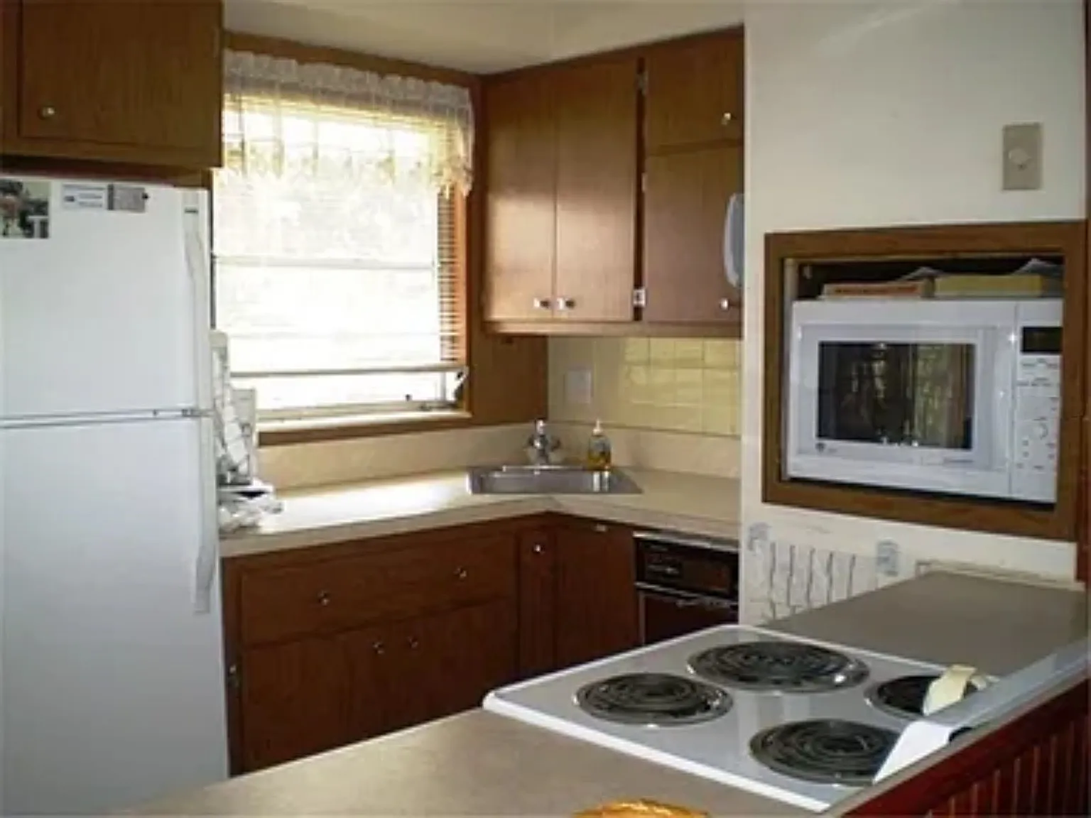 2 bed, 828 sqft, $5,500 — Photo 4
