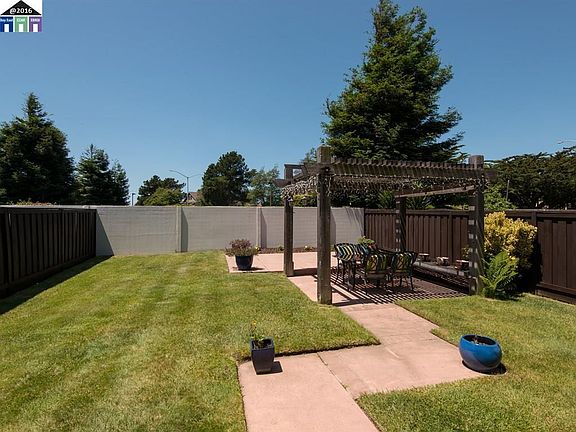 4th image of 33 Seagull Dr