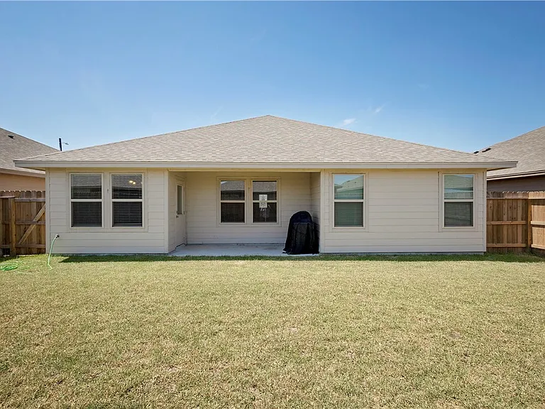 7722 Lariat Toss Dr — Photo 24