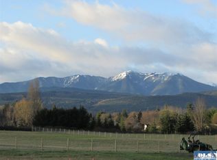 1540 W Hendrickson Rd, Sequim, WA 98382