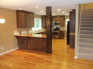 320 Lindgren Dr, Newberg, OR 97132