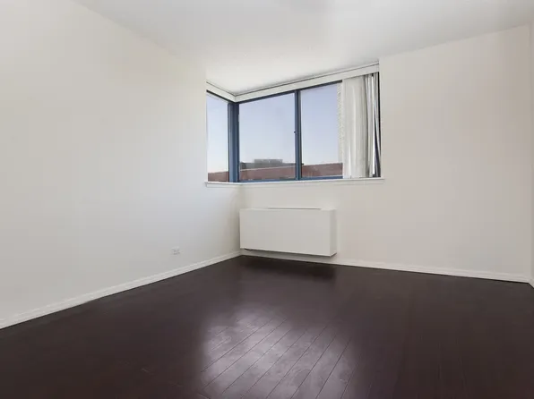 62-54 97th Place image 3 of 6