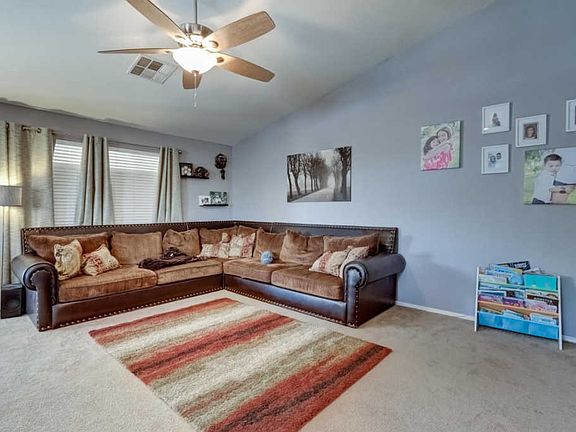 4th image of 1677 E Prickly Pear Pl