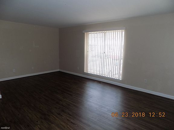 3rd image of 37085 Brynford Dr