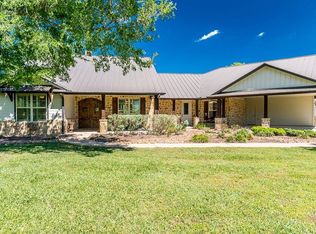 1302 Cottonwood Ln, Anderson, TX 77830