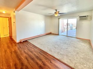 510 Hill Dr APT 306, Hoffman Estates, IL 60169