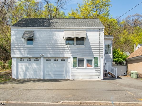 321 N 15Th Pl, Prospect Park Boro, NJ 07508
