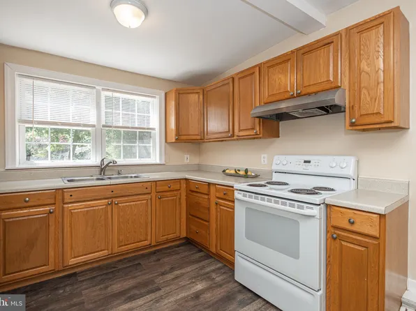 364 Beech St, Pottstown, PA 19464