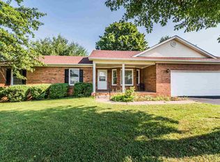 1613 Halcomb Way, Bowling Green, KY 42104