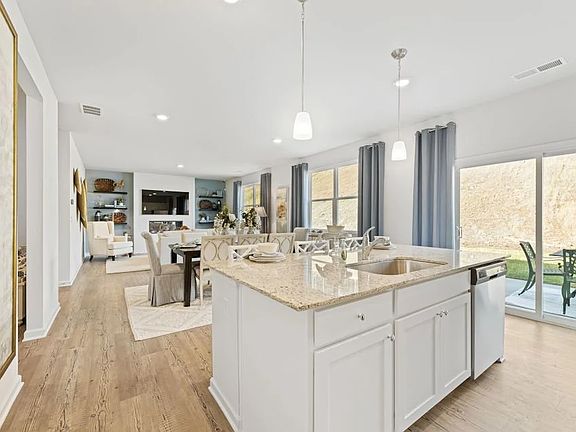 3rd image of 36 Summerwood Ln #1