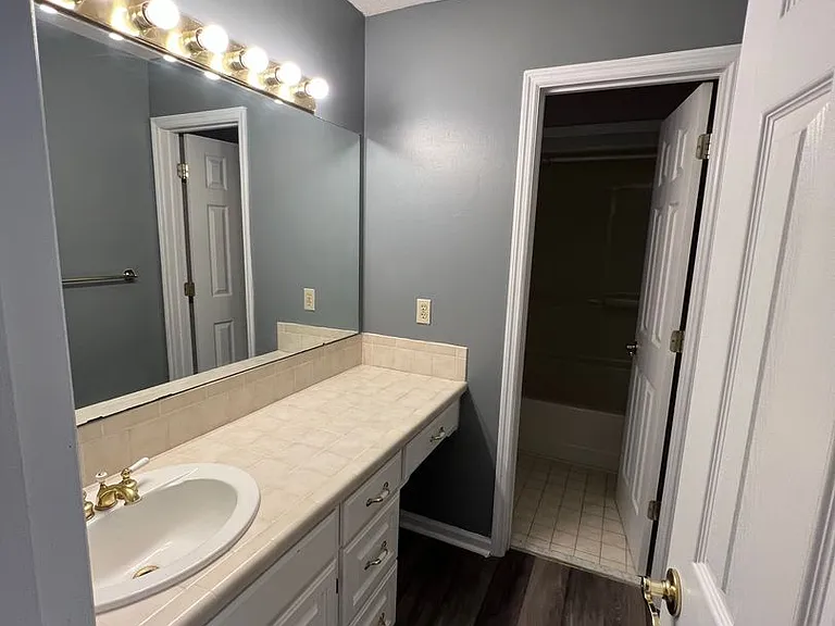 1635 Pondside Dr — Photo 23