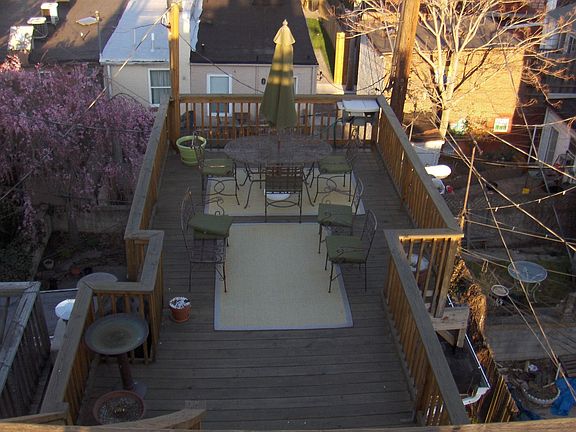 Deck (1st level)